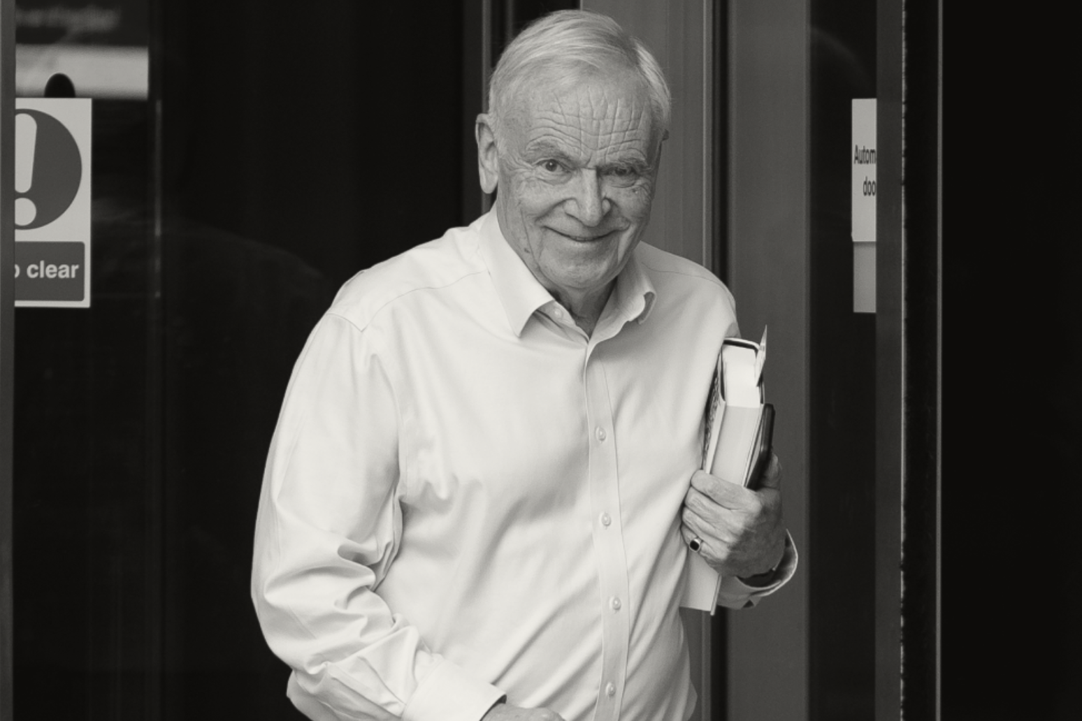 Former politician and novelist Jeffrey Archer dies aged 86 